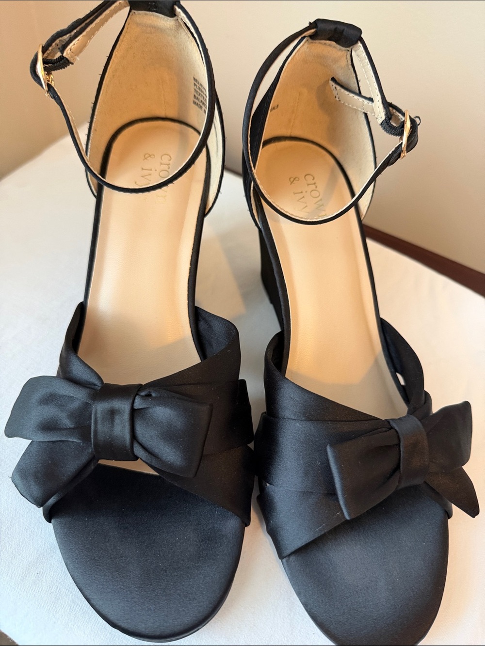 BRAND NEW crown & ivy Black Bow Ankle-Strap Wedge Heels